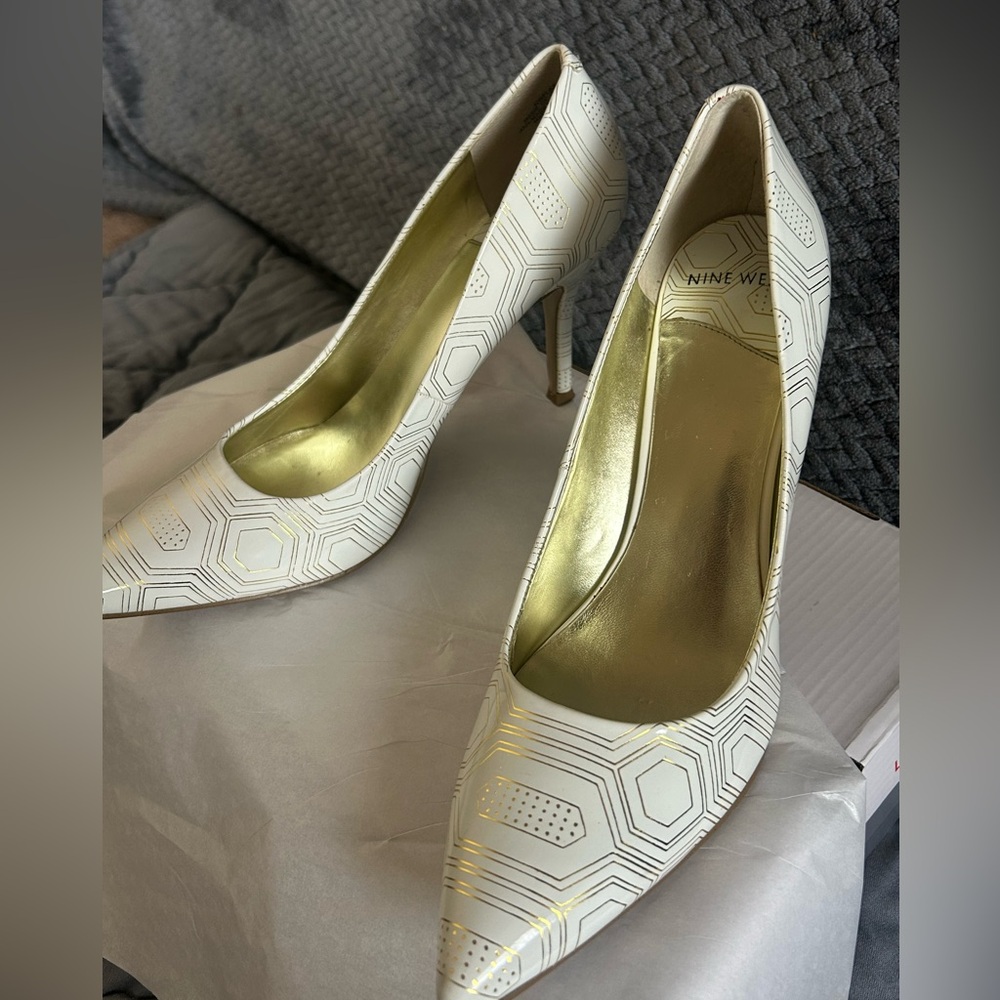Nine West Geometric White Heels - Picture 2 of 6